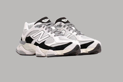 NB BLack & White 9060